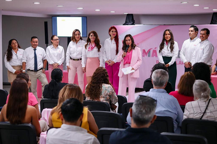 Magaly Fregoso en evento